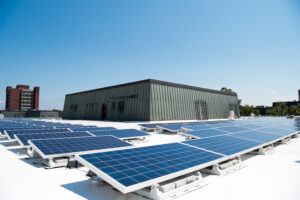 Roof top commercial solar array in New York
